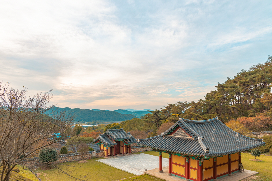 🎐 전통과 현대가 만나는 곳, '월봉서원'