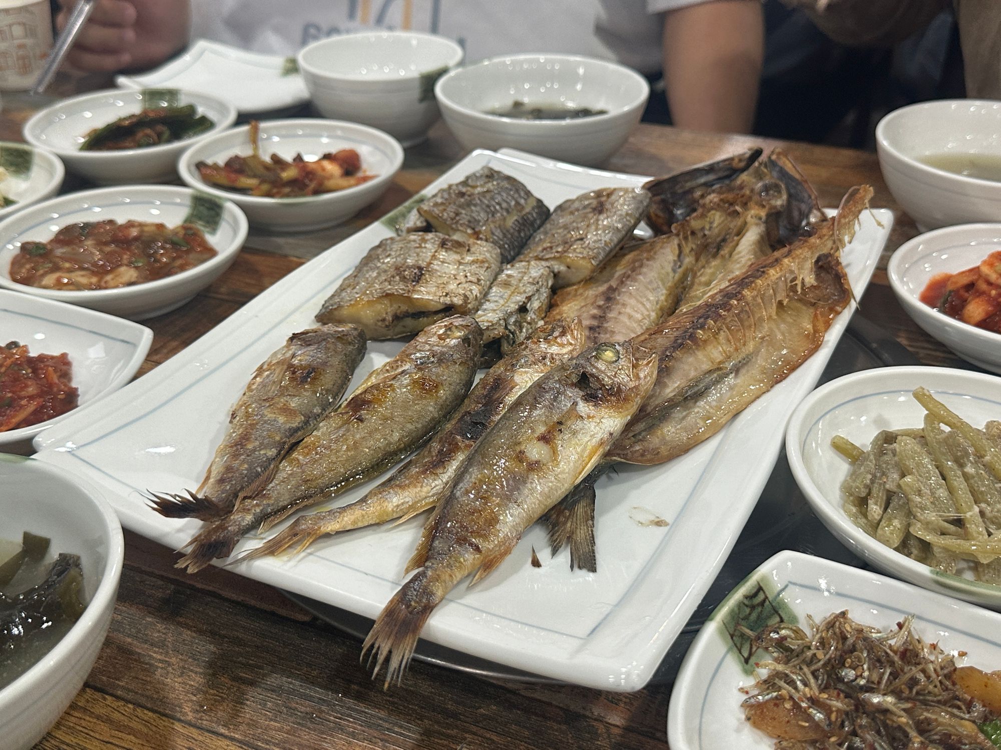 🐟생선구이와 함께 즐기는 풍성한 한상 차림🍽️