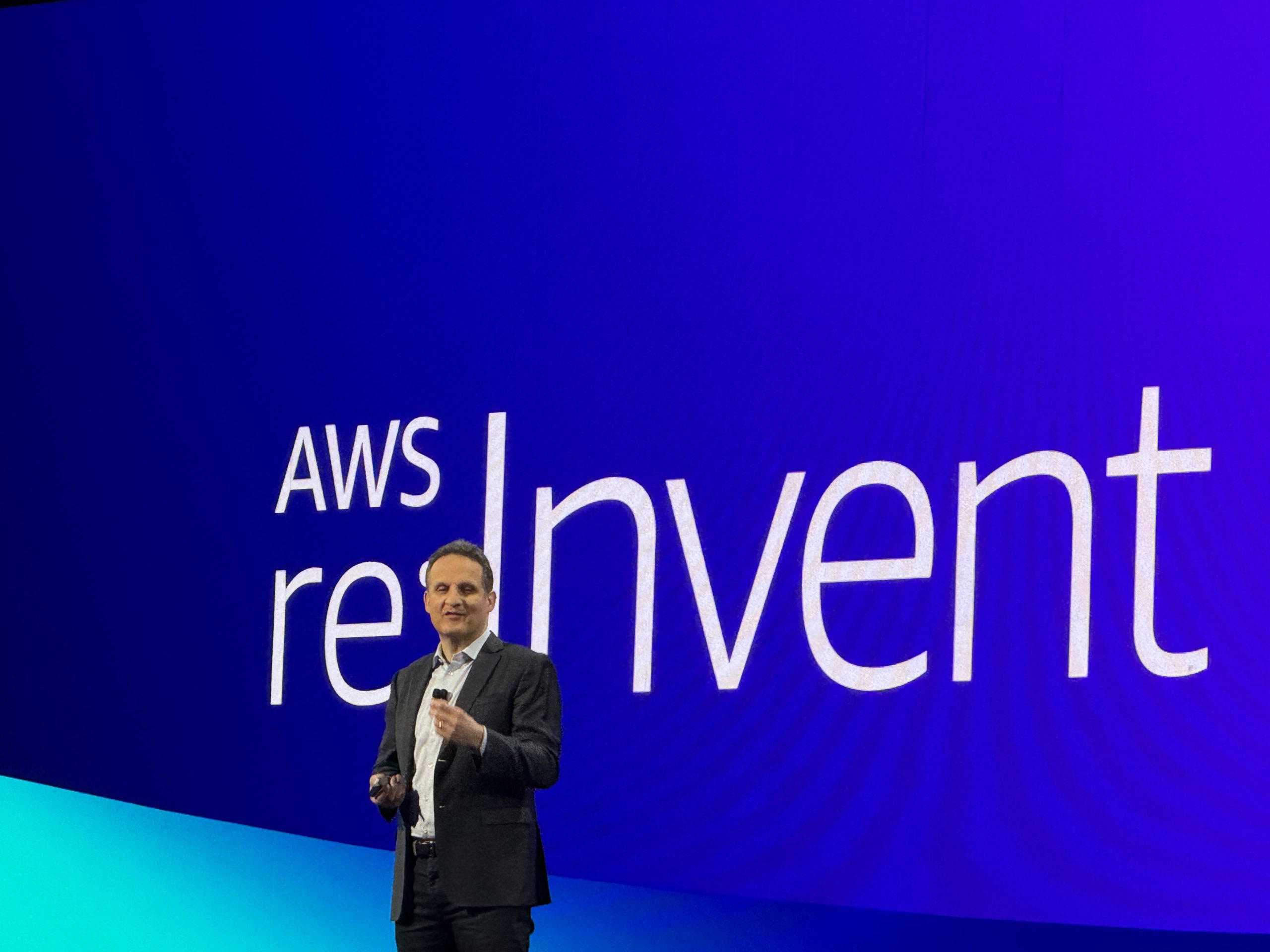 [AWS 리인벤트 2023] AWS CEO의 마이크로소프트 돌려까기?