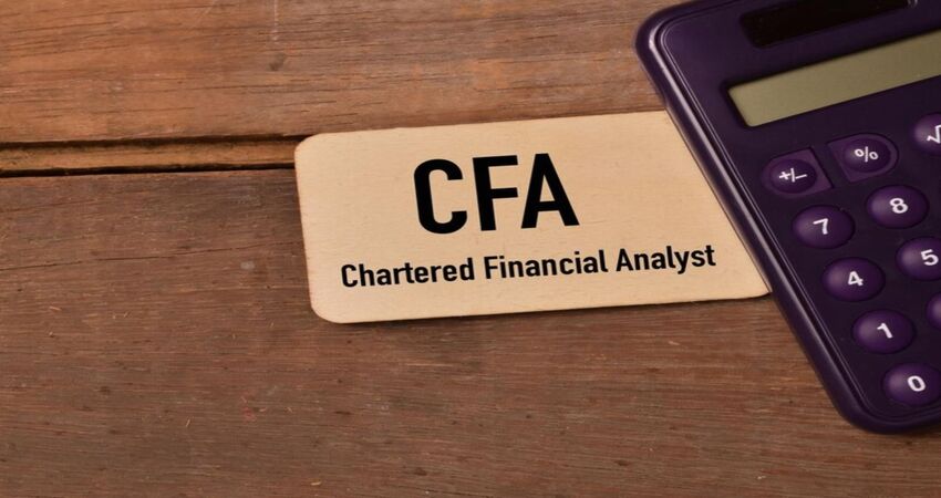 Lộ trình học và thi CFA cho học viên ngành tài chính