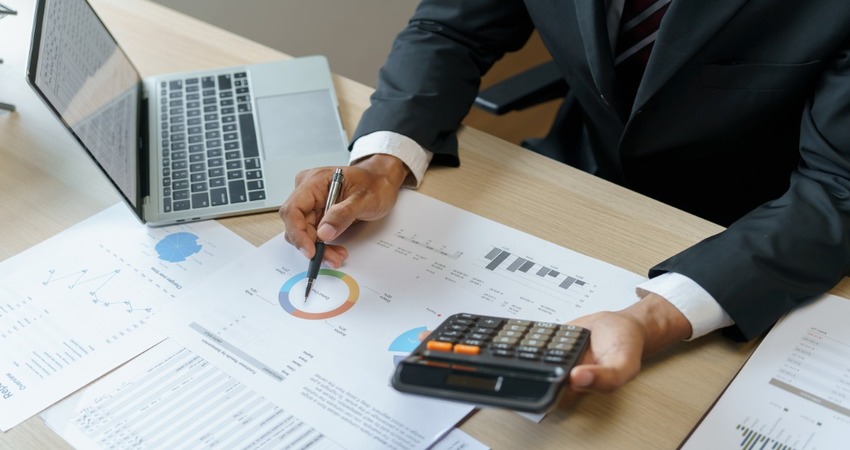 Lợi ích chứng chỉ CFA giúp phát triển kỹ năng phân tích và quản lý đầu tư