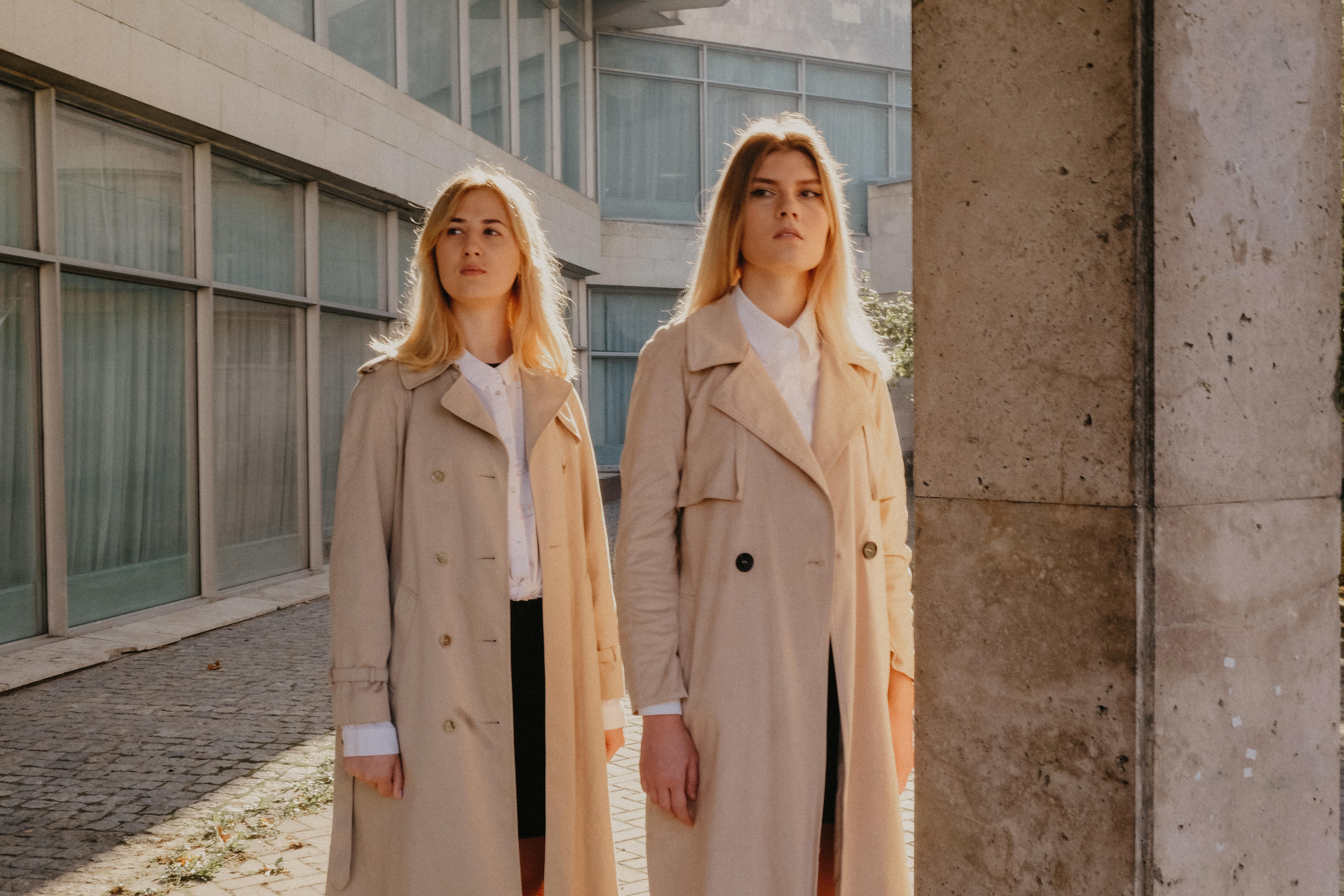 Storia dell'iconico trench di Burberry logo