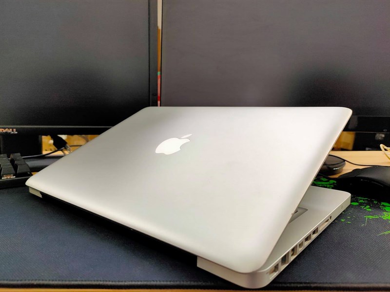 MACBOOK PRO EARLY 2011, 13INCH, CORE I5-2415M, RAM 4GB, SSD 240G