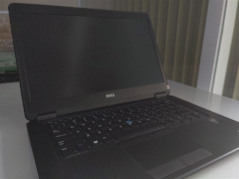 LAPTOP DELL LATITUDE E7450 (I7 5600U, RAM 8GB, SSD 240GB, 14'')