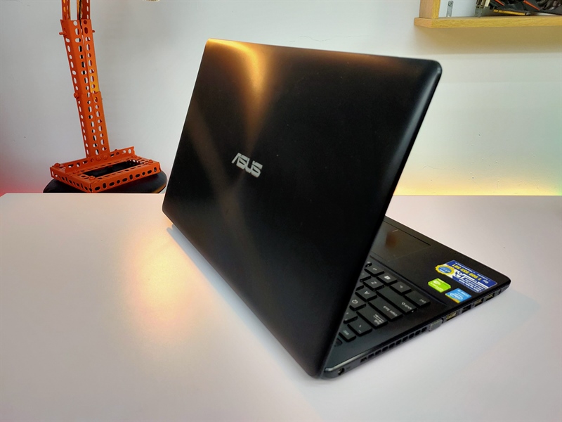 LAPTOP Asus X550LD (I5-4210U, RAM 4GB, SSD 240G, Vga rời GT820M)