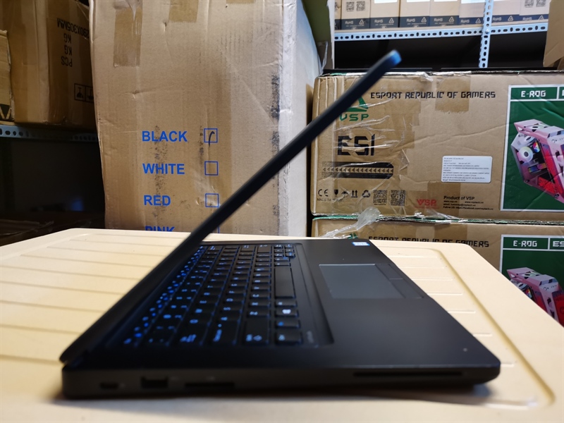 Dell 5480 I5 6300 ram 8G, SSD 256 màn hình 14"