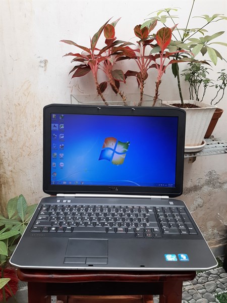 LAPTOP DELL LATITUDE E5520 (I5-2540M, RAM 4GB, SSD 128G, MÀN HÌNH 15.6")