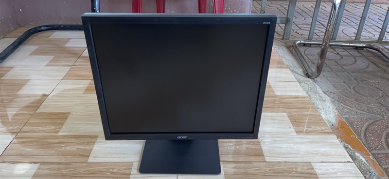 Màn Hình Acer 19" Vuông Cũ