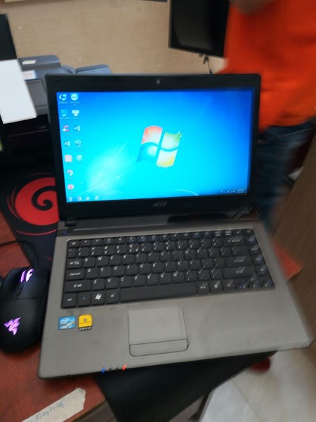 Laptop acer 4750 core i5 ram 6g ssd 120gb