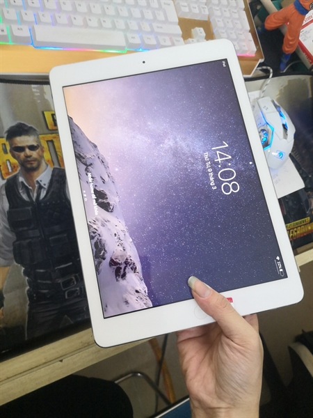 Apple iPad Air (A1474 MD785LL/A, 16GB, Wi-Fi)