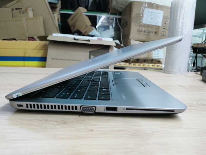 Laptop Cũ HP Elitebook 820 G3 - Intel Core i7-6600U Ram 4GB SSD128gb MH12.5in Full HD Màn hình cảm ứng