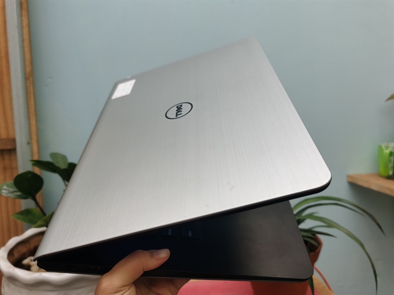 Dell Inspiron 5447- I5/4210/Ram 4G/SSD 128g, Vga rời màn 14in