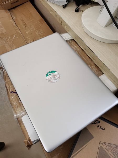 Laptop Hp 14-ck0068TU (i3 7020U/Ram 4g, SSD 128G, 14")