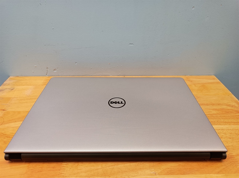 Laptop Dell Inpiron 5558 (i5-5200U,Ram 8Gb, SSD 128GD, Vga nvidia geforce 920M)