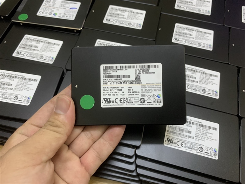 Ổ CỨNG SSD SATA SAMSUNG 256GB tốc độ cao