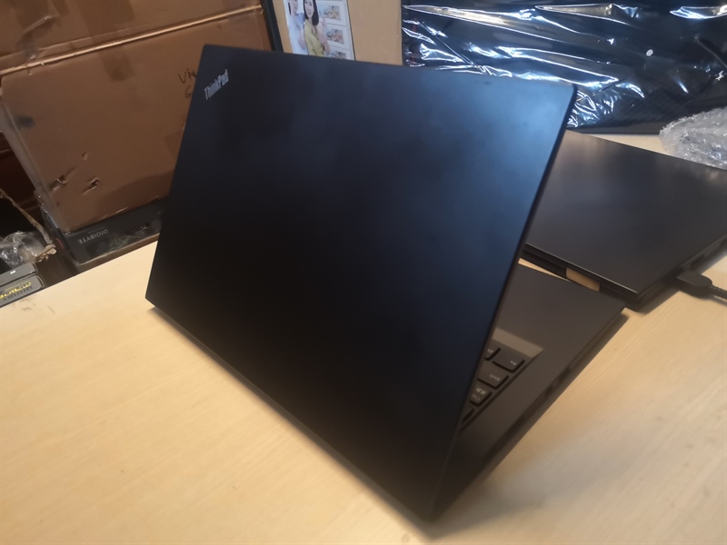 Laptop Lenovo THINKPAD X1 CARBON GEN 4 I5 6300U 8G SSD 256G FHD