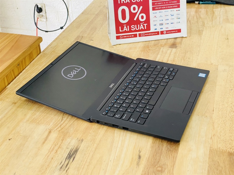 Dell Latitude 7390 i5 8350U / 8GB /256GB SSD/ 13.3" FHD IPS/ màn cảm ứng