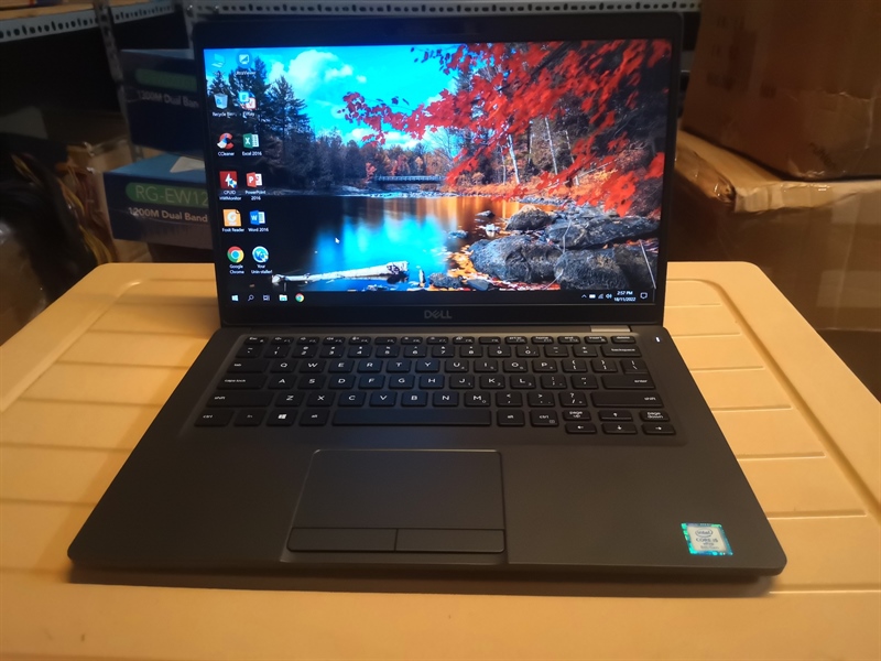 Dell Latitude 5400 Core i7 8365U / RAM 8GB / SSD 256GB / Vga amd 540x