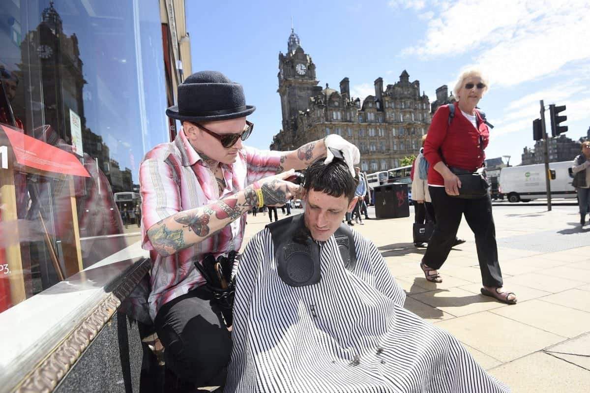 Kind Hearted Barber Walks The Streets To Give Homeless