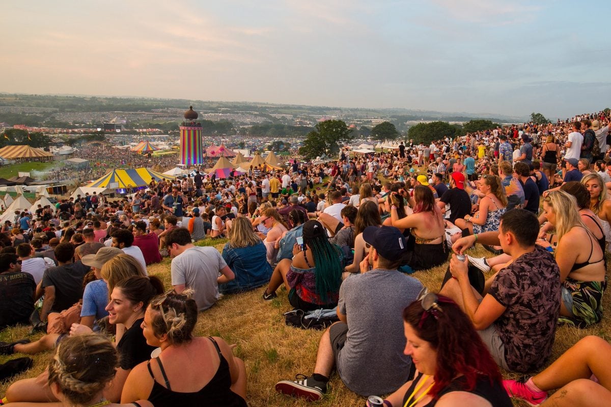 Glastonbury Festival issues statement over 'zero hours ...