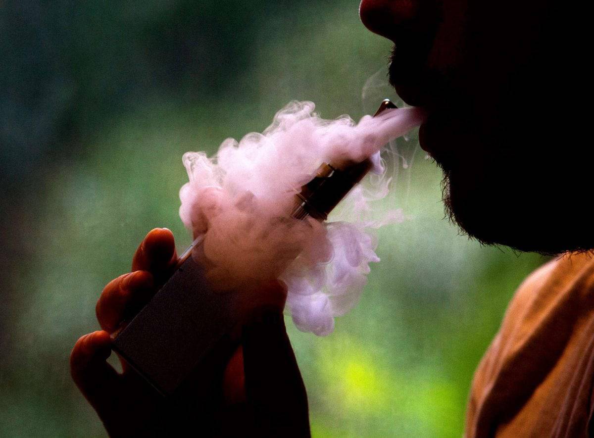 Vaping 'can damage DNA - and may increase the risk of cancer'