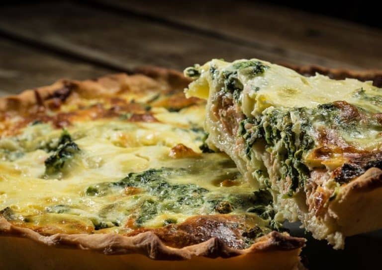 Crustless Bacon, Spinach & Mushroom Quiche: A quick & satisfying dish