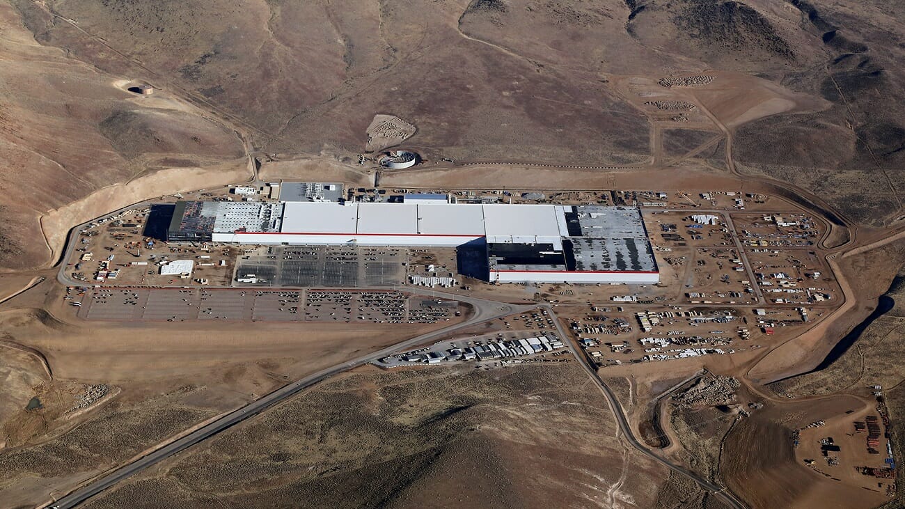 tesla gigafactory construction