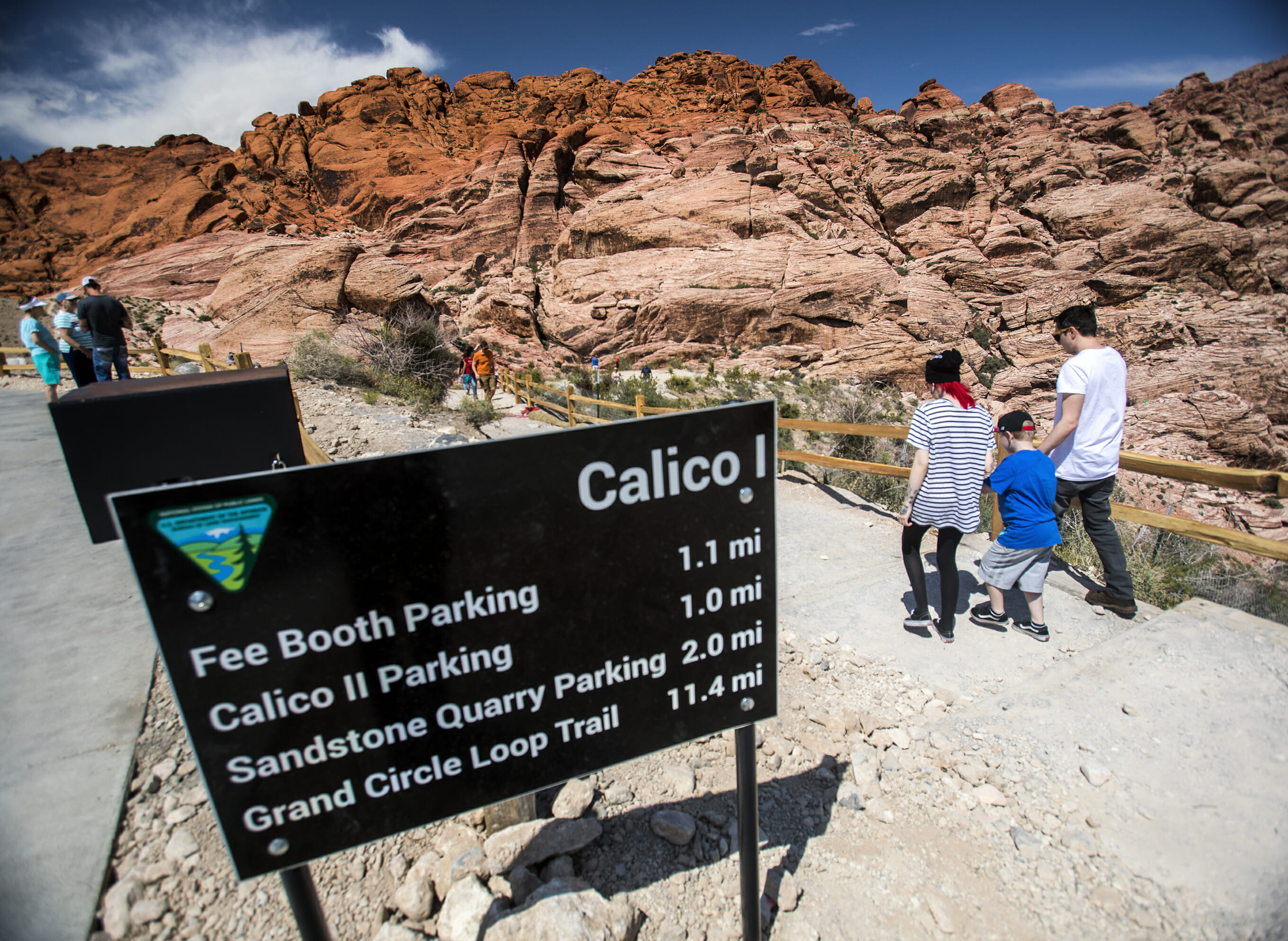 red rock canyon scenic drive closed