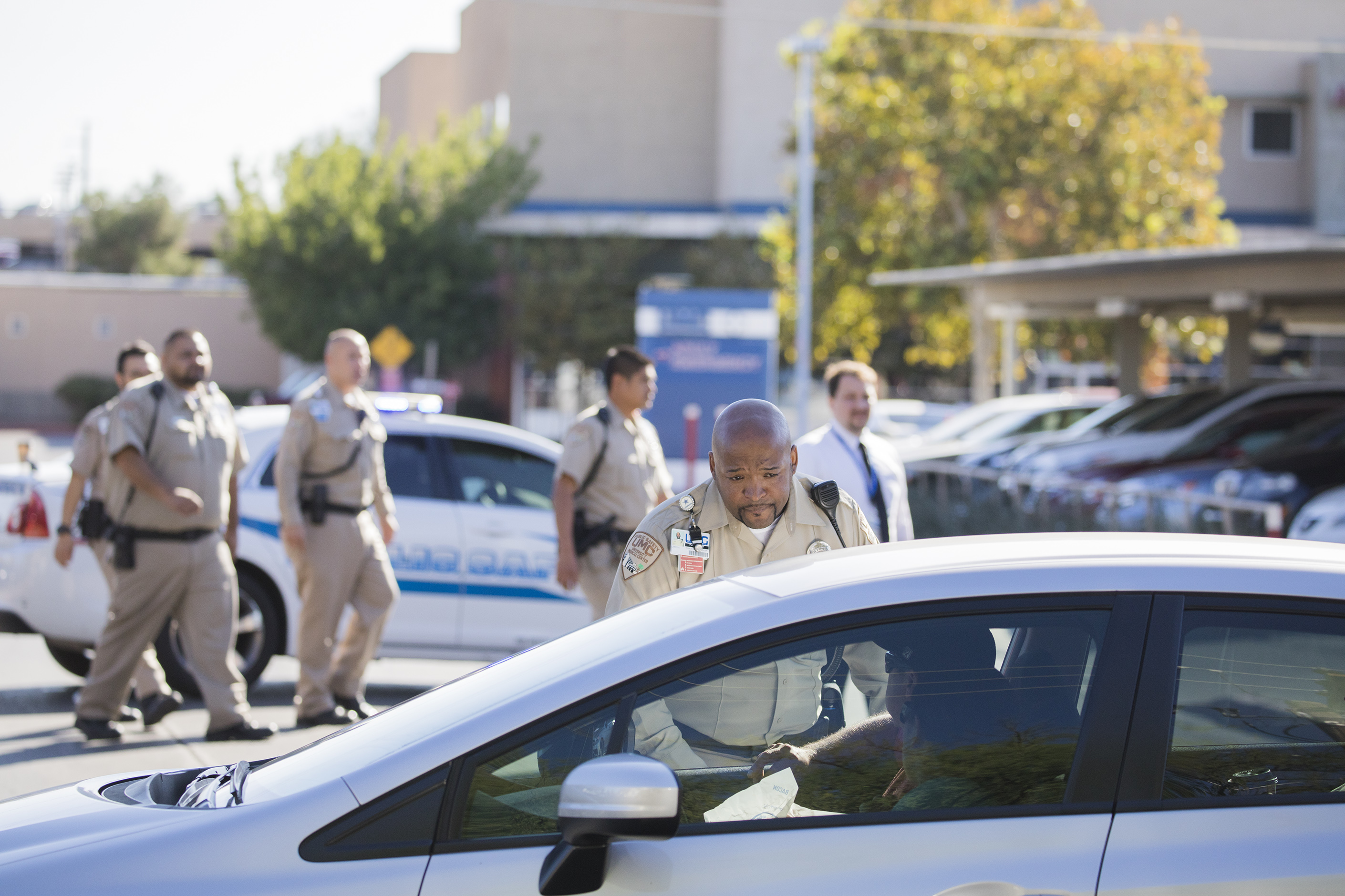 New Las Vegas Strip Law Threatens Jail Time for Walkers Who Stop