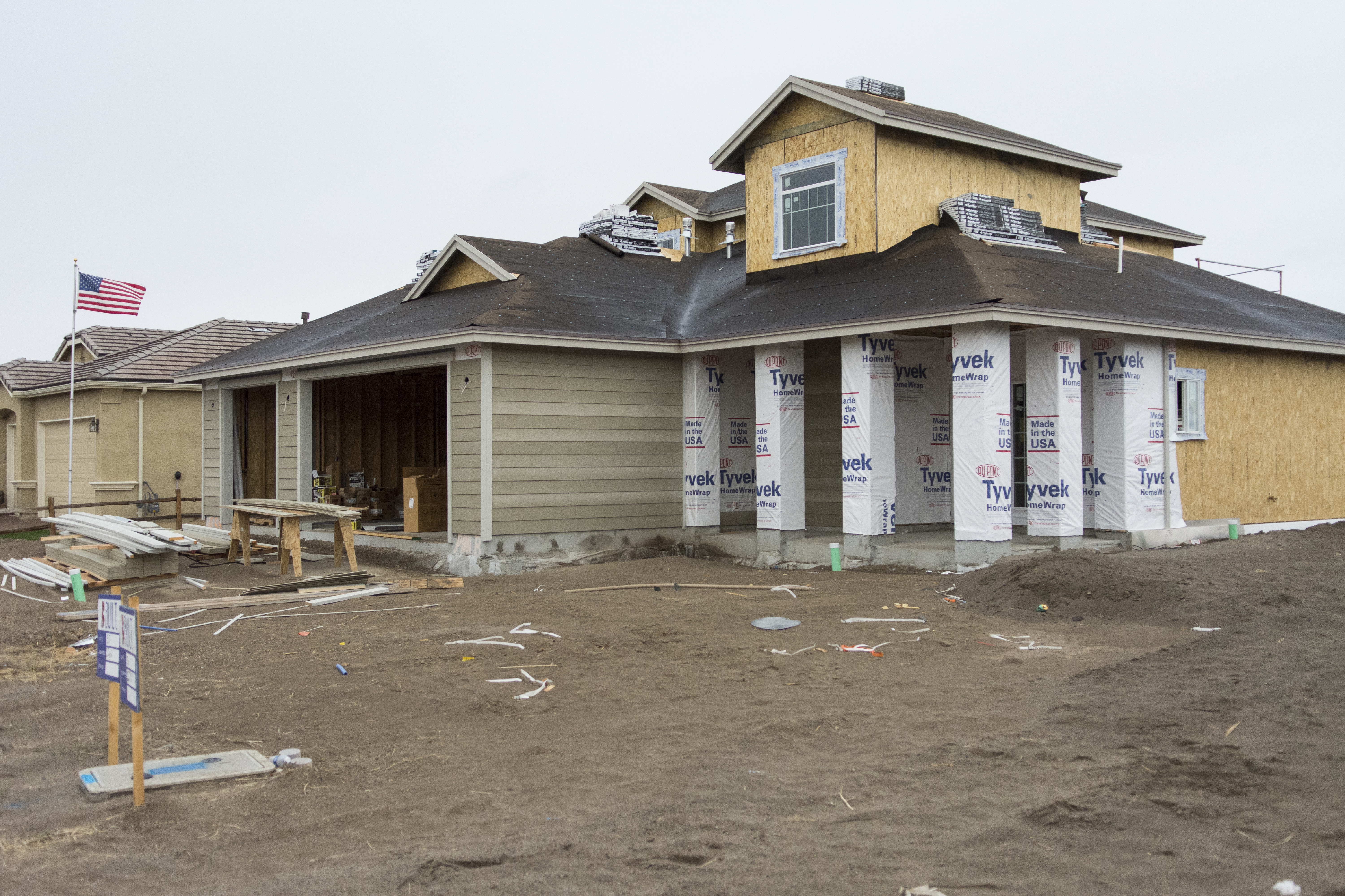 A house under construction in Fernley as seen on Thursday, Nov. 16, 2017. Photo by David Calvert/The Nevada Independent.