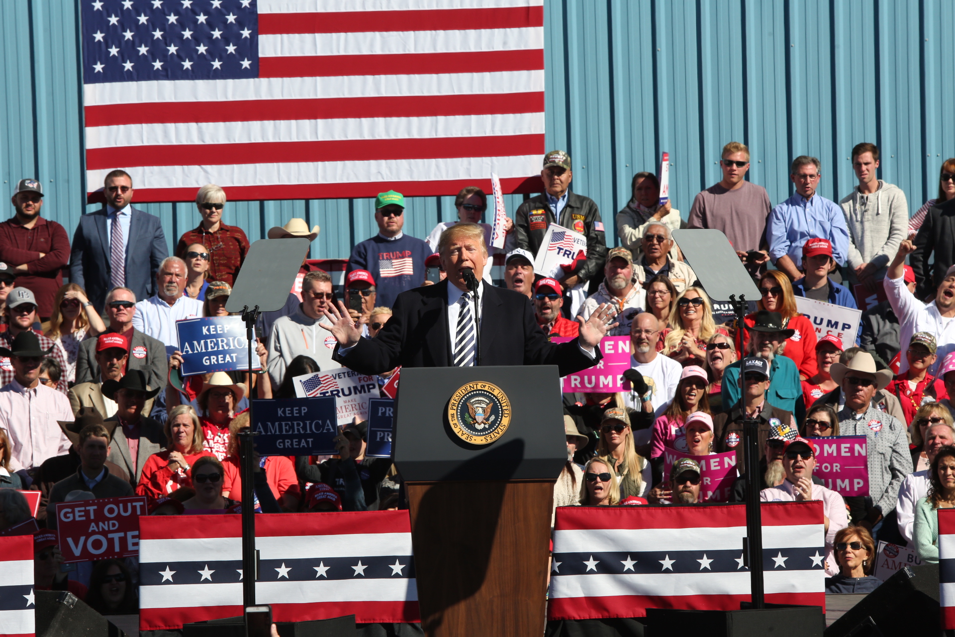 Día 10: el presidente de Estados Unidos, Donald Trump, vota de manera  anticipada