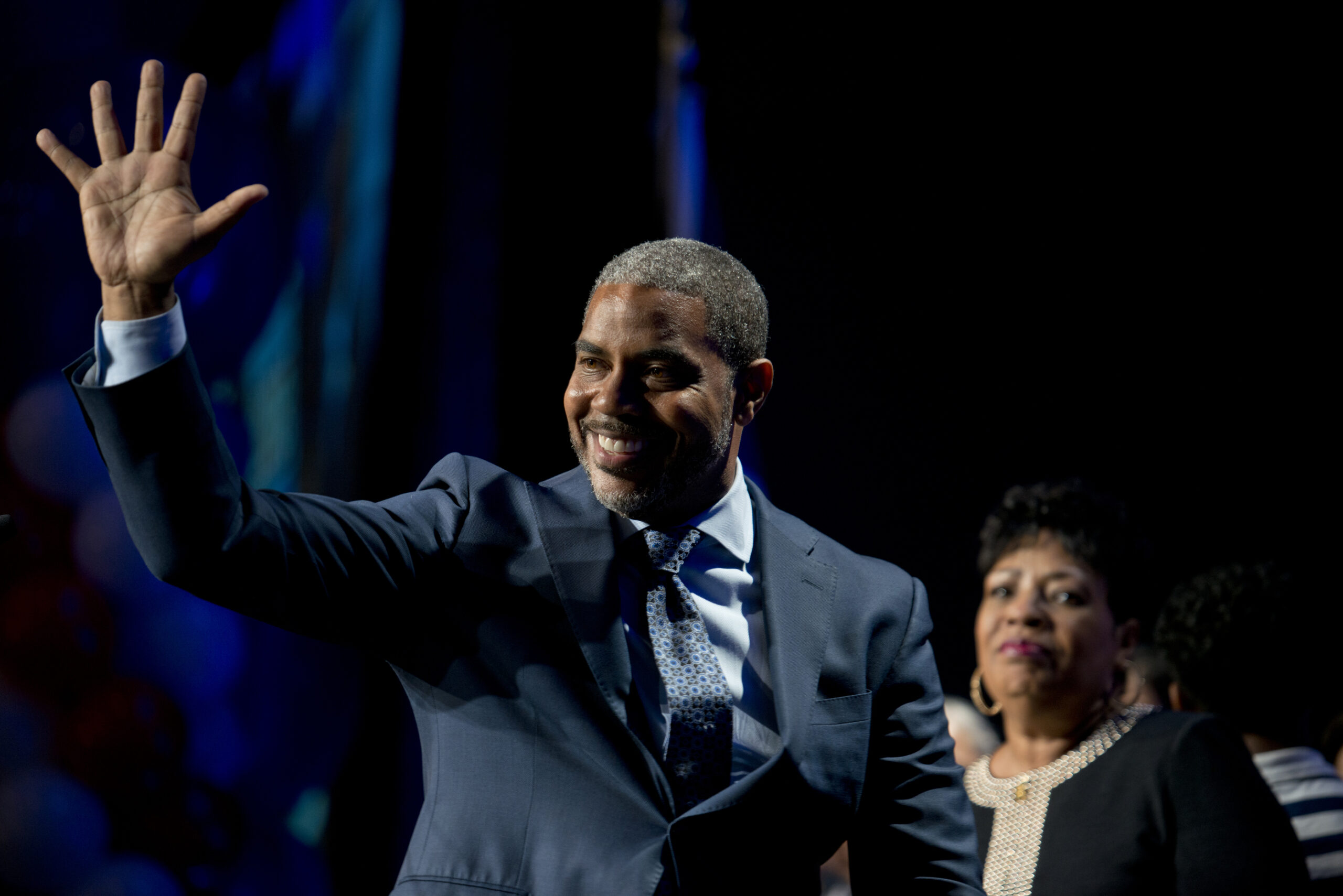 Steven Horsford waiving to a crowd