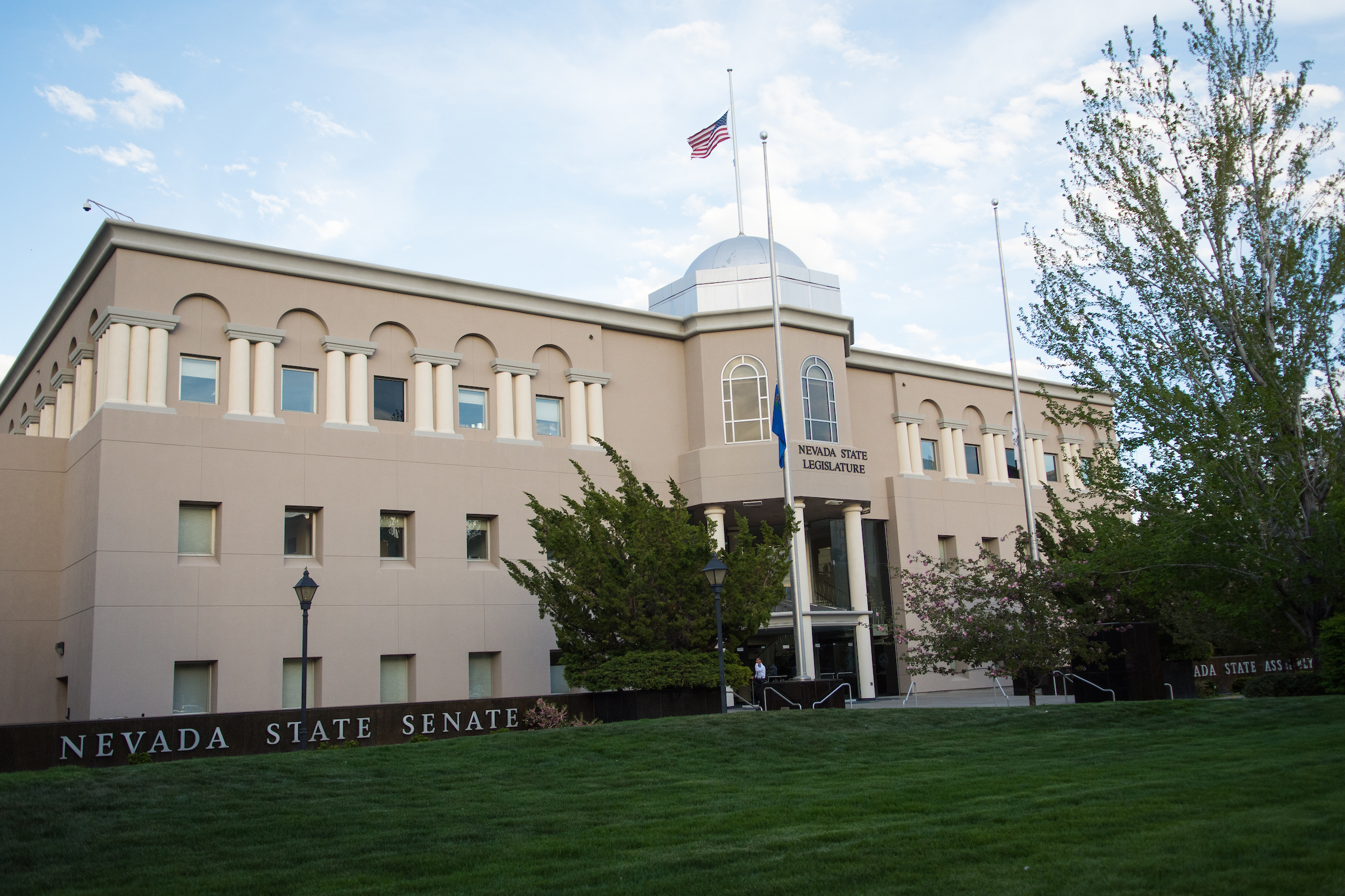 Photo of the front of the Nevada Legislature building.