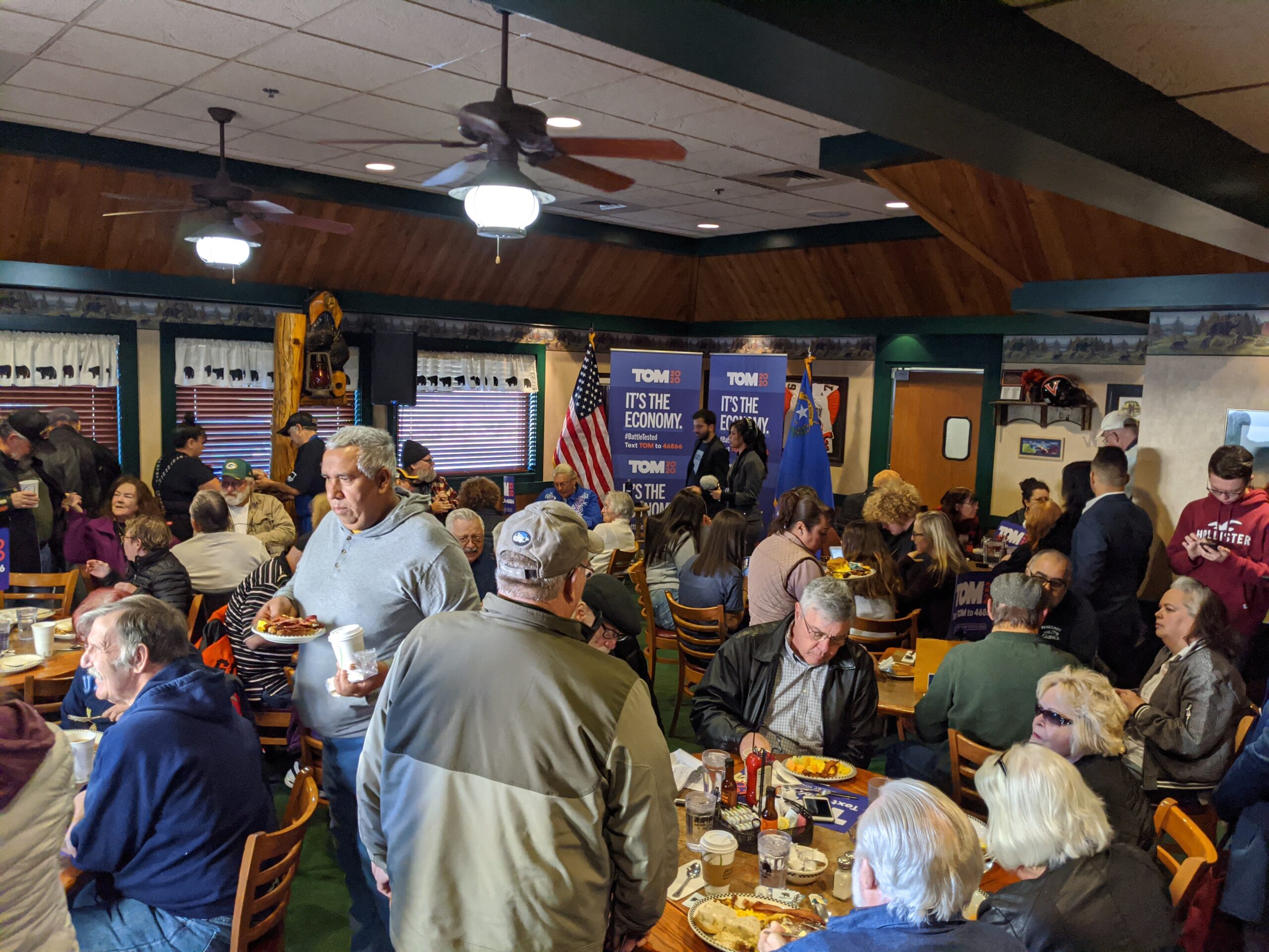 Guests at Black Bear Diner in Fernley before Tom Steyer event