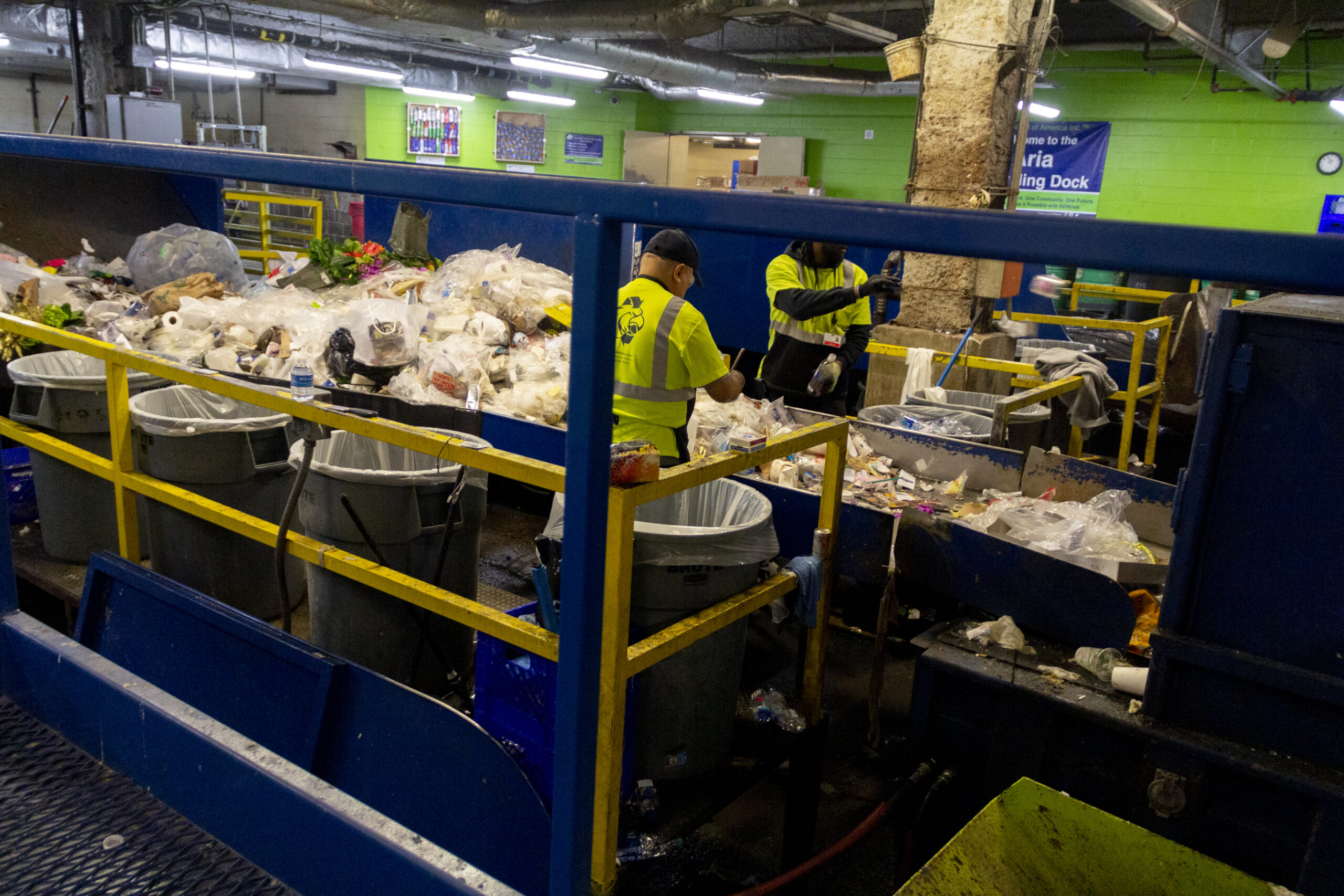 Crean una cantina robótica que prepara alimentos sin desperdicios