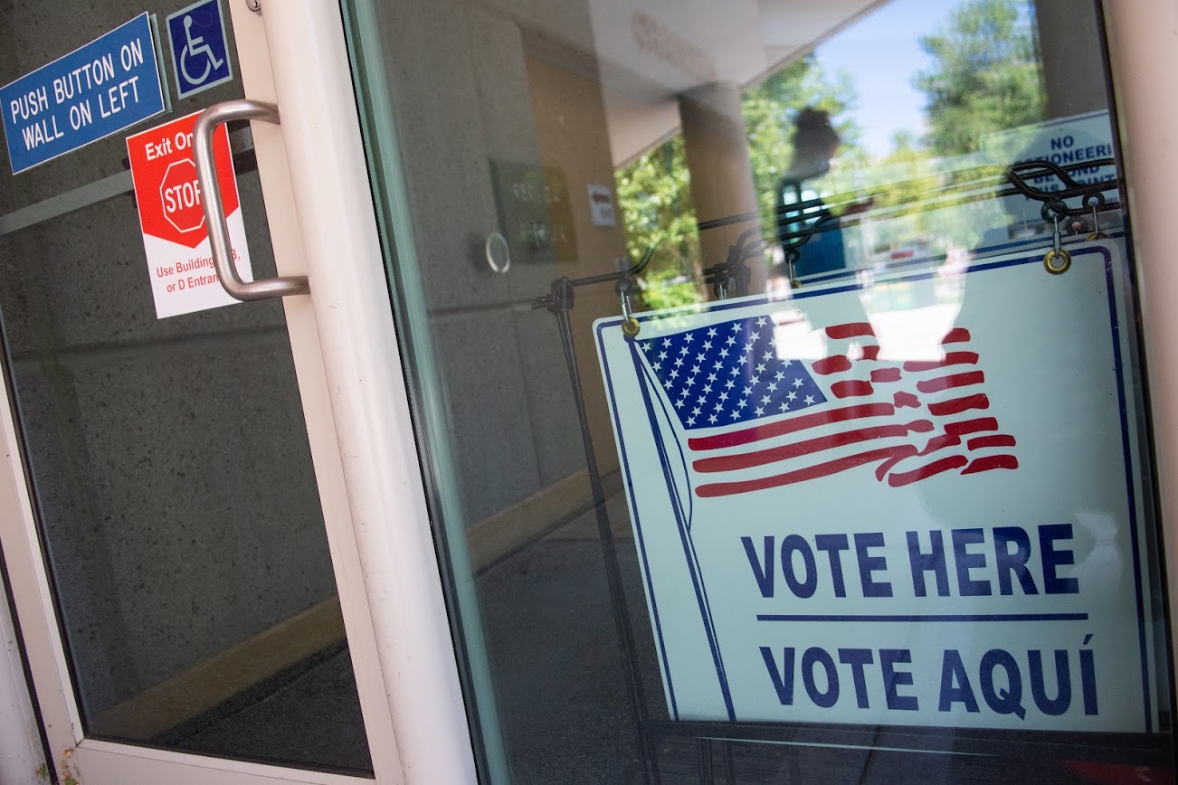 Nearly 500K voters cast election ballots early in Clark County