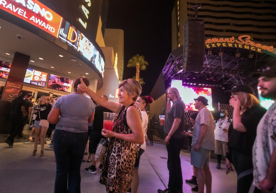 PHOTOS: Celebratory atmosphere marks the return of Las Vegas casinos - The  Nevada Independent