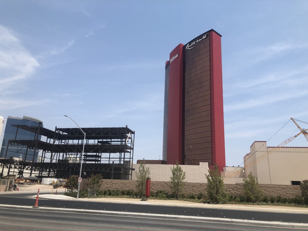 Las Vegas' Unfinished Hotels and Casinos