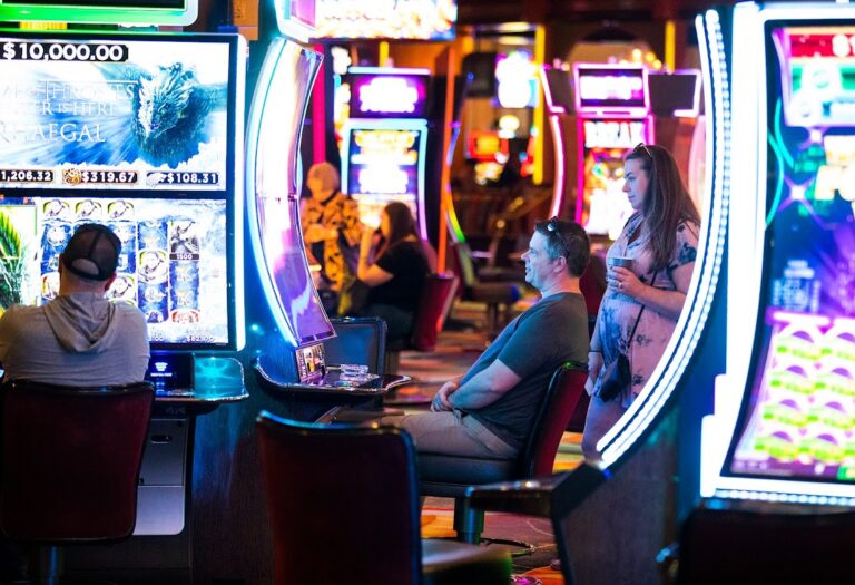 Las Vegas Casino Revenue Sets Annual Record Despite Headwinds