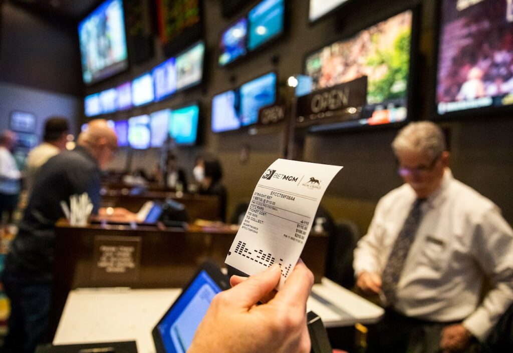 Bally's Sportsbook Closes As Caesars Continues Horseshoe Rebrand