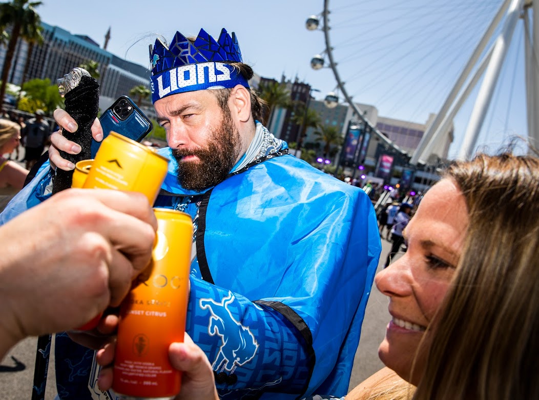 NFL Draft brings free-spending passionate football fans to the Strip - The  Nevada Independent