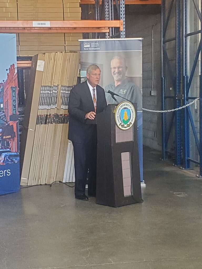 Tom Vilsack talking about the ReConnect Program. July 28, 2022. Photo taken by Carly Sauvageau.