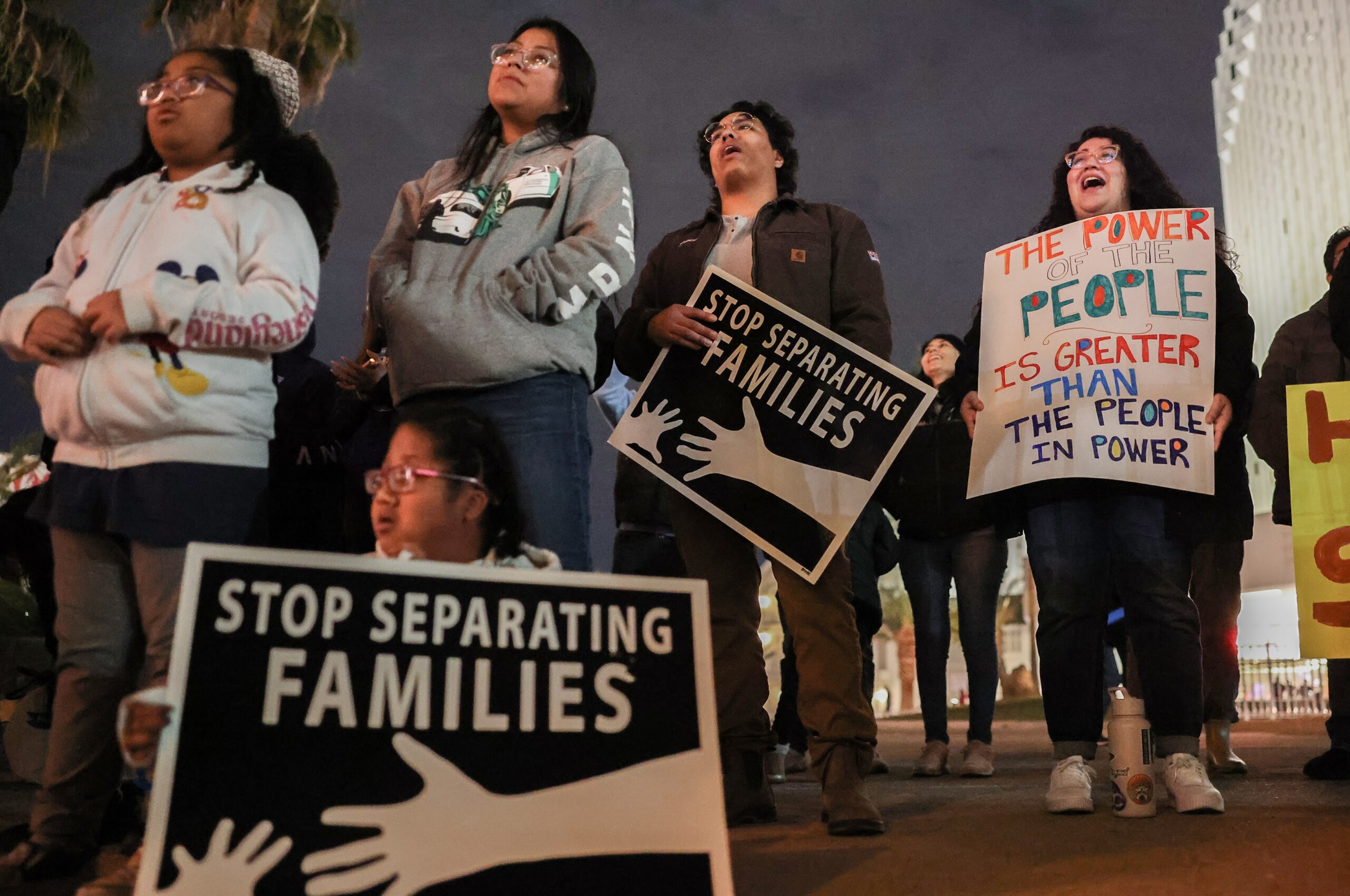 On Vegas Strip, longshot calls for Congress to pass immigration reform