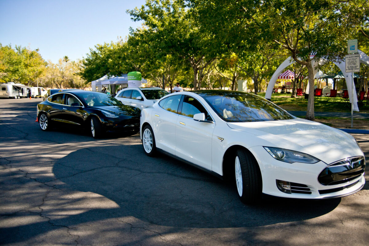 Electric vehicles await drivers during an NV Energy and NDOT Electric Vehicle Guest Drive Event at Bruce Trent Park in Las Vegas on Oct. 26, 2019. (Daniel Clark/The Nevada Independent)