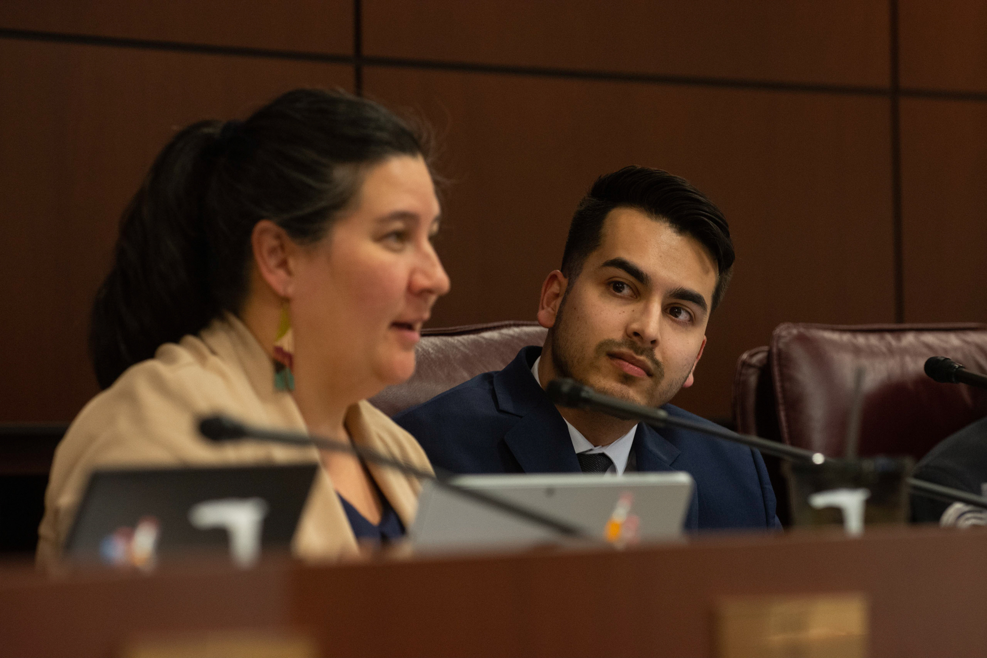 Senator Fabian Doñate and Rochelle Nguyen during a health and human services committee meeting during the 82nd Session of the Legislature on Feb. 7, 2023, in Carson City. (David Calvert/The Nevada Independent)