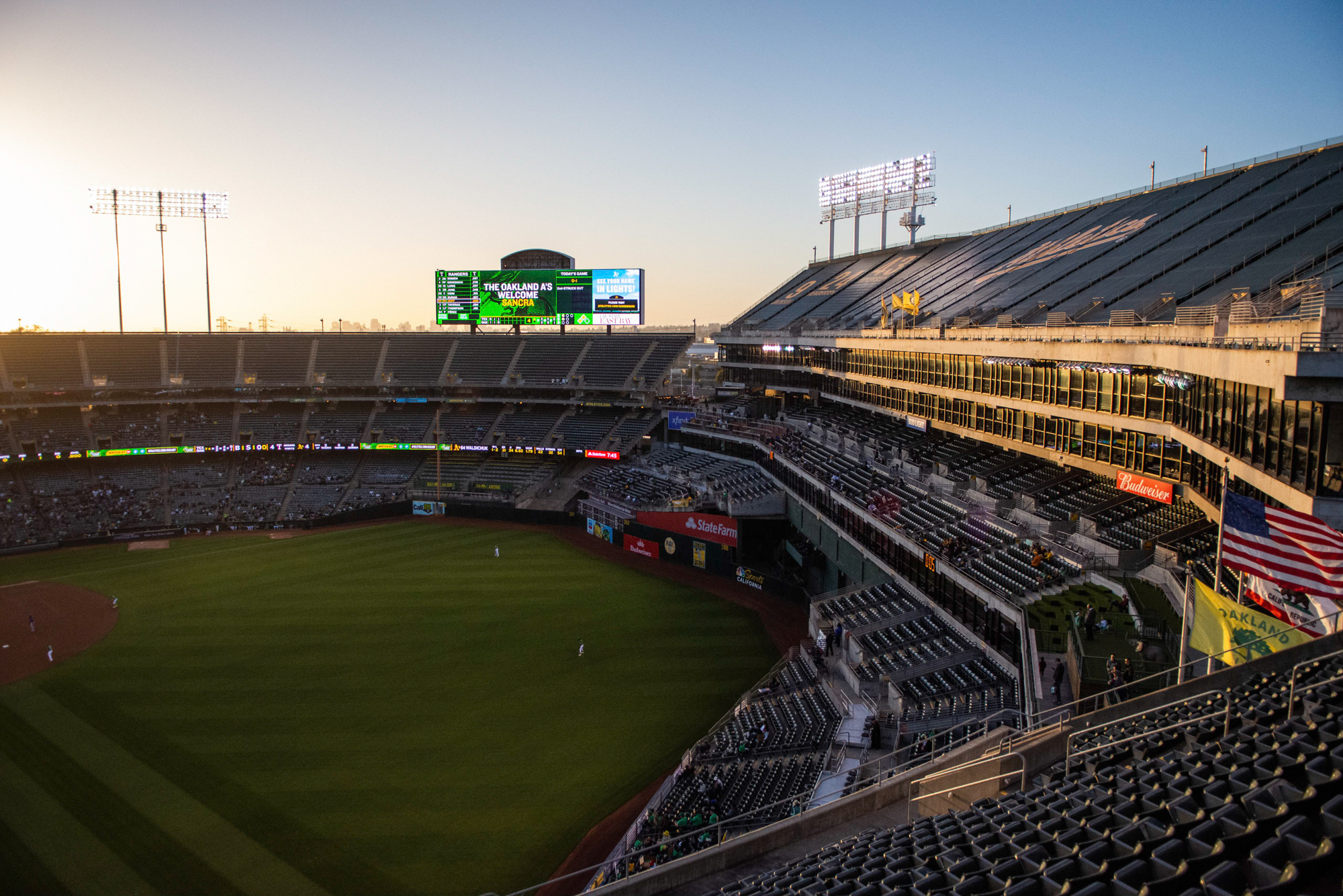 A's prez: Team could ask MLB to move to Las Vegas even before a
