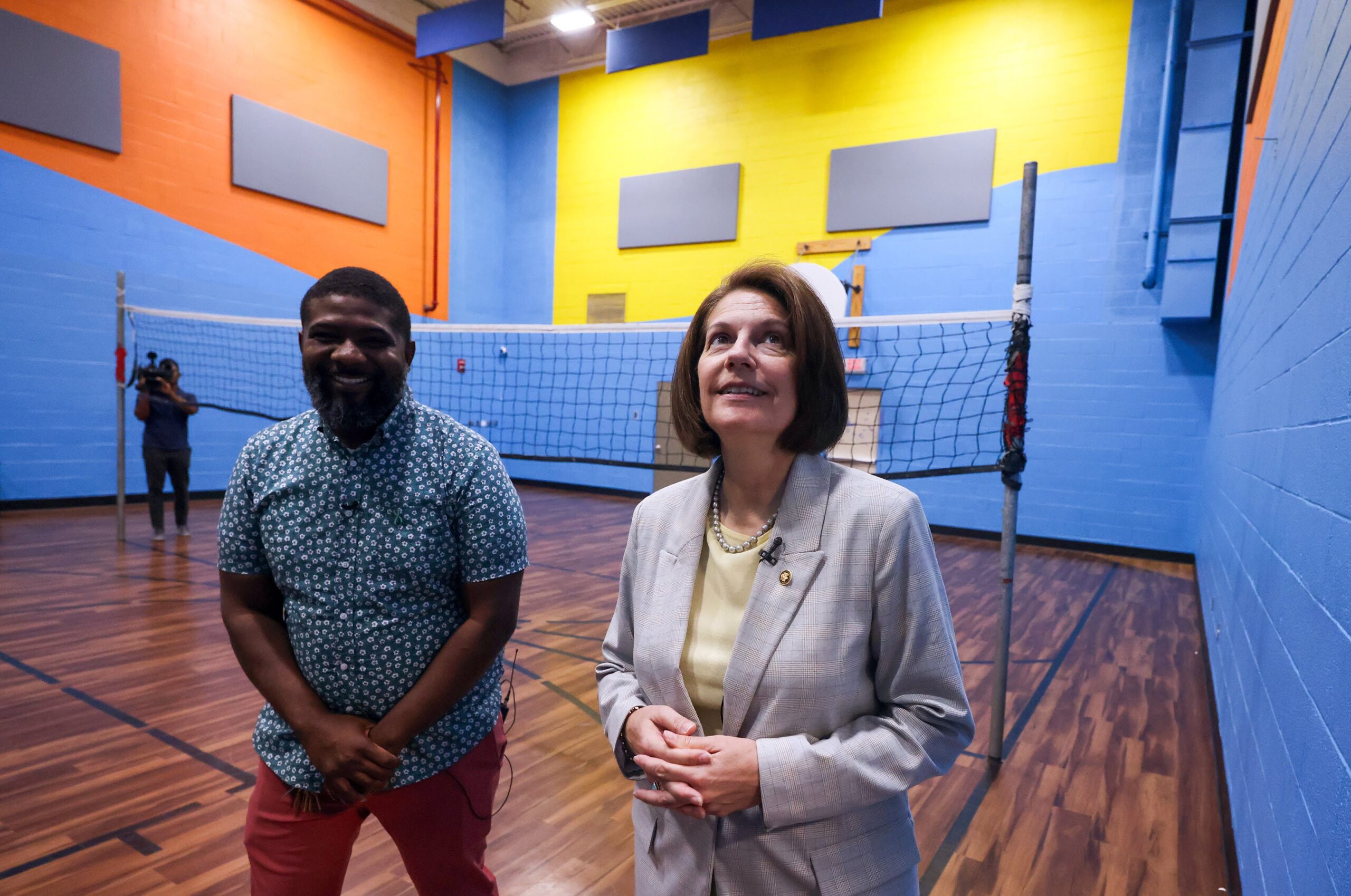 U.S. Senator Catherine Cortez Masto (D-NV) views a gym with Ken Holland, Milieu Director at Desert Winds Hospital, during a tour of the new mental health care facility in Las Vegas on Thursday, July 6 2023. (Jeff Scheid/The Nevada Independent).