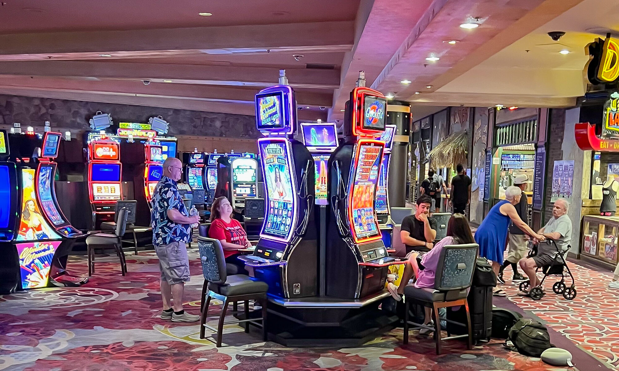 More Vegas casinos hit by cyberattacks, slot machines go down