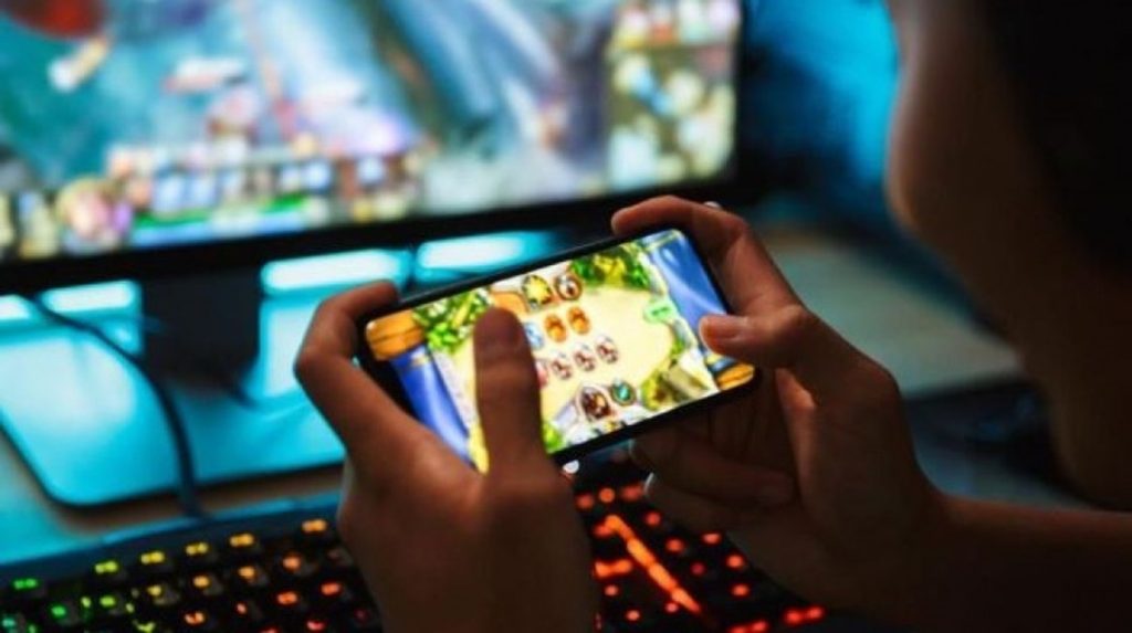 Über 50 lustige Namen für Spiele, die Sie zum Mittelpunkt der Aufmerksamkeit machen