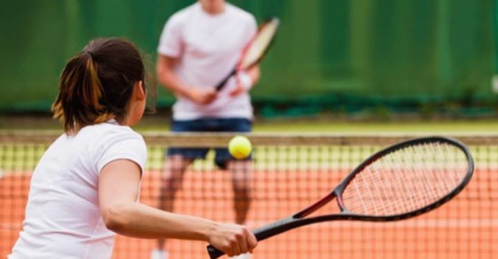 Verbessern Sie Ihre Tennisfähigkeiten mit Online-Sitzungen